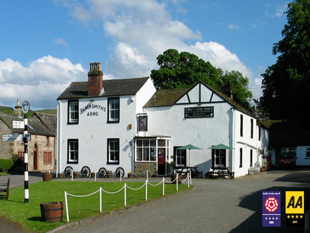 The Blacksmiths Arms Hotell Brampton  Exteriör bild